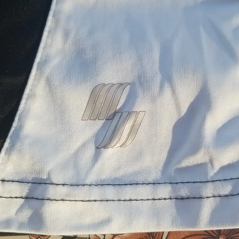 Childrens place sport black and white short large